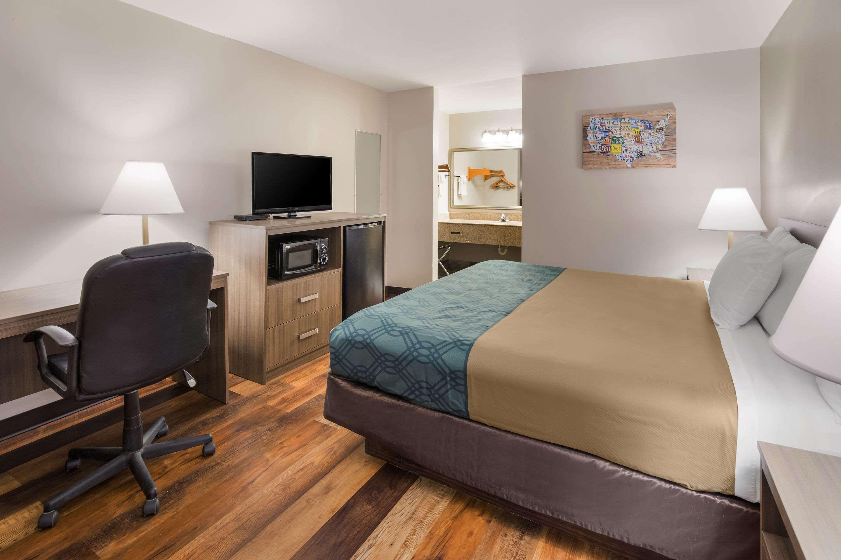 Econo Lodge Hendersonville Luaran gambar