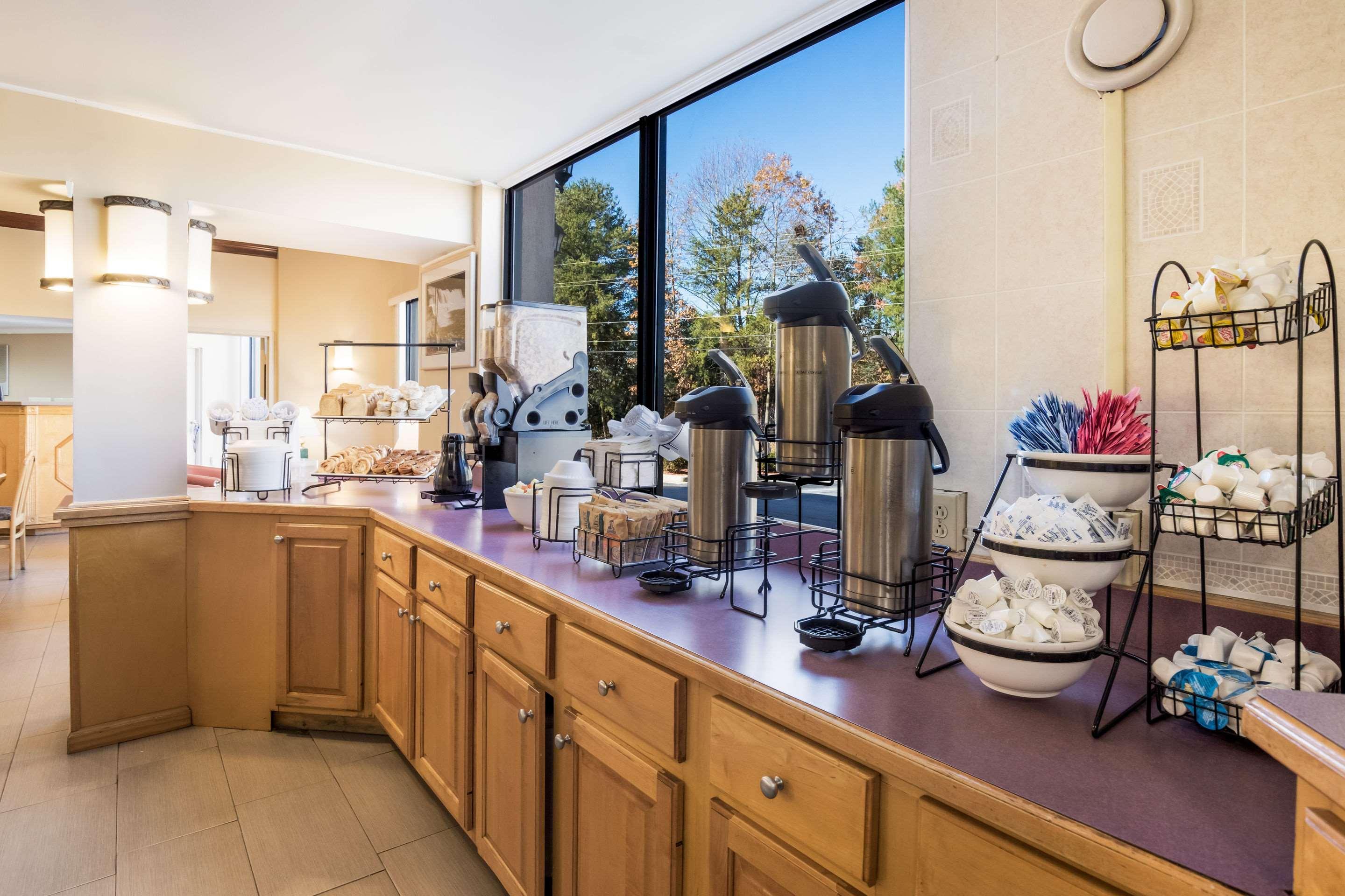 Econo Lodge Hendersonville Luaran gambar