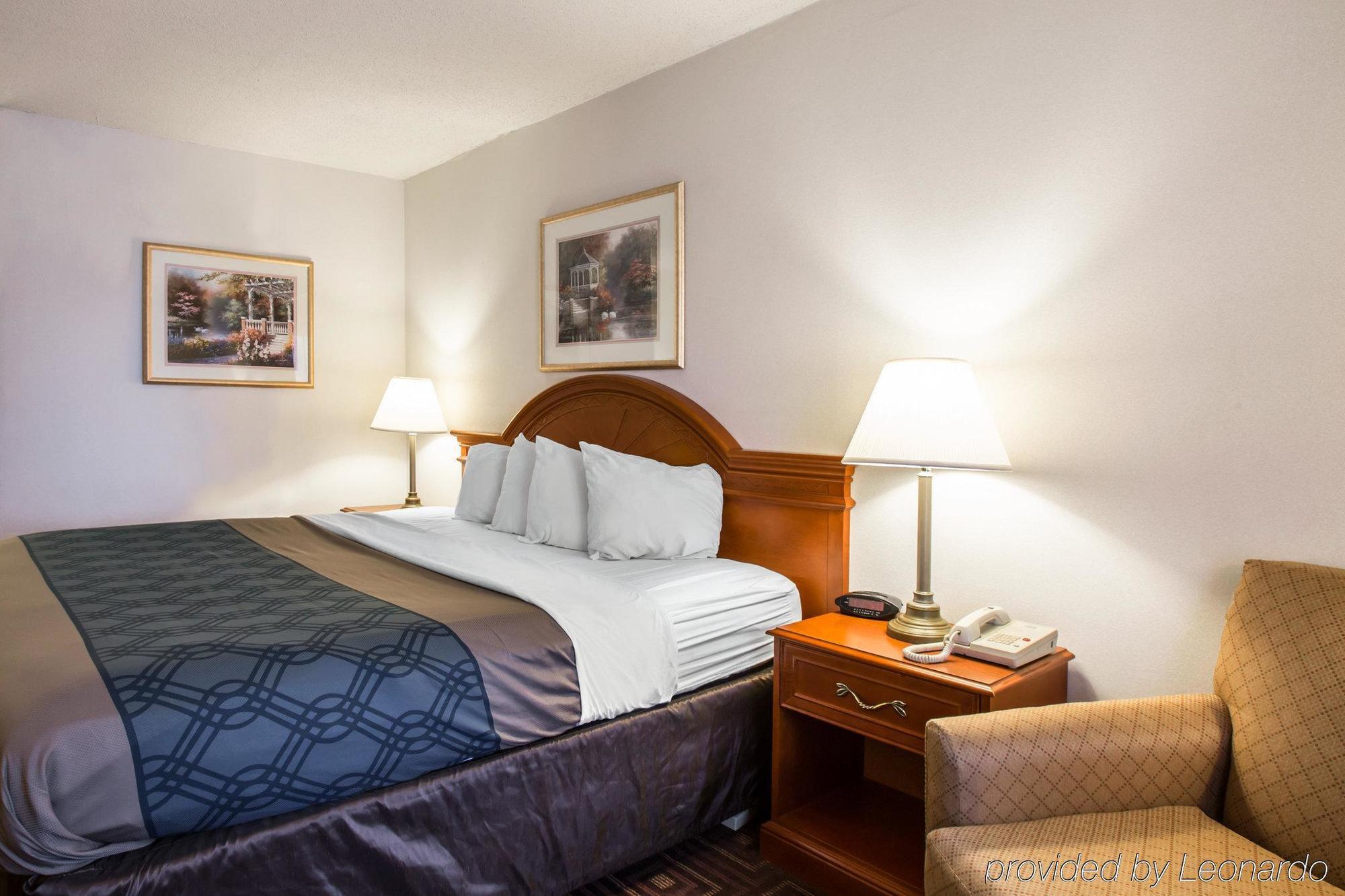 Econo Lodge Hendersonville Luaran gambar